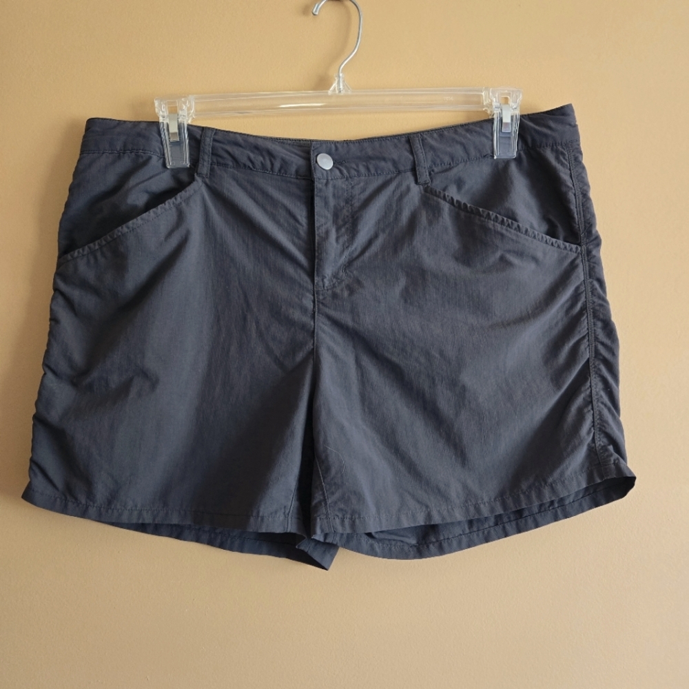 Canyon Creek shorts,  size L.